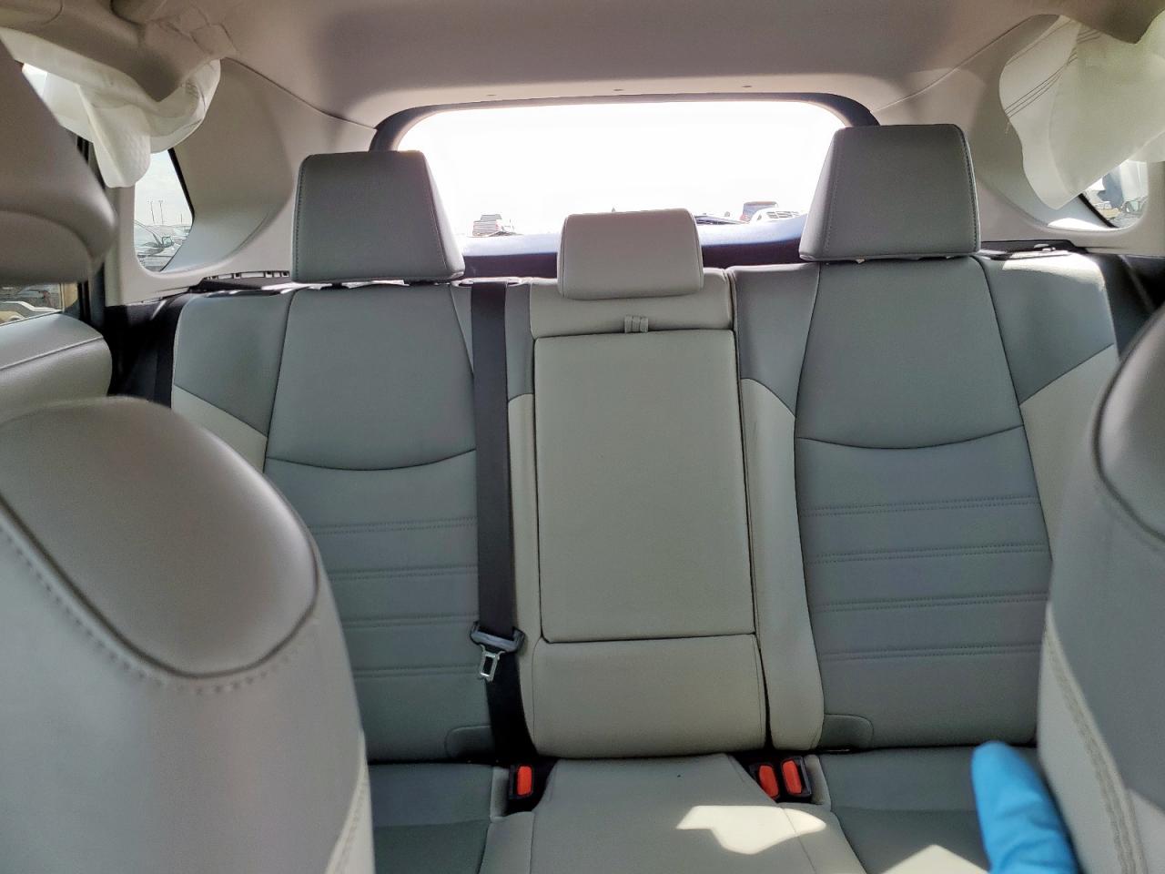 2022 Toyota Rav4 Xle Premium VIN: 4T3B6RFV3NU097504 Lot: 81626065