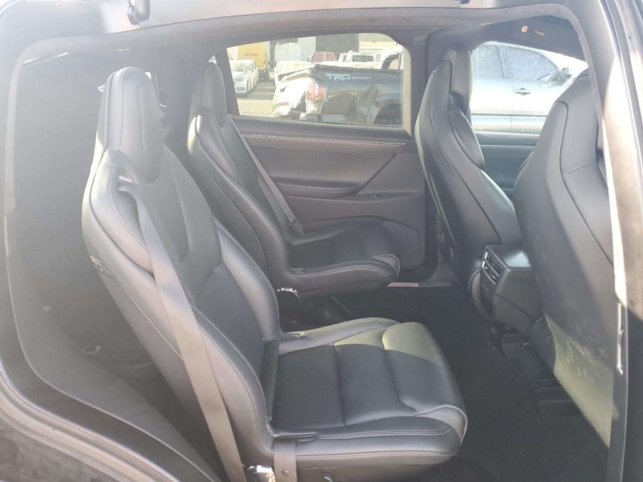 2017 Tesla Model X VIN: 5YJXCBE21HF067067 Lot: 71088215