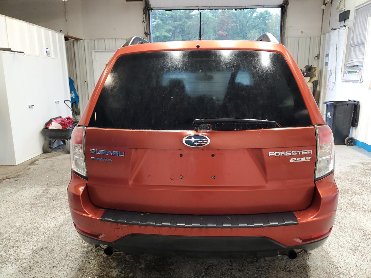 2010 Subaru Forester 2.5X Premium VIN: JF2SH6CCXAH762637 Lot: 83765175