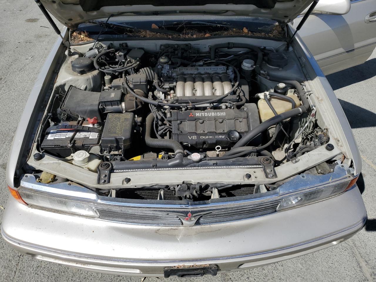 1992 Mitsubishi Diamante Ls VIN: JA3XC57B6NY029598 Lot: 81327655