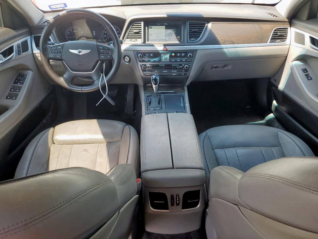 2015 Hyundai Genesis 5.0L VIN: KMHGN4JF7FU060610 Lot: 71366155