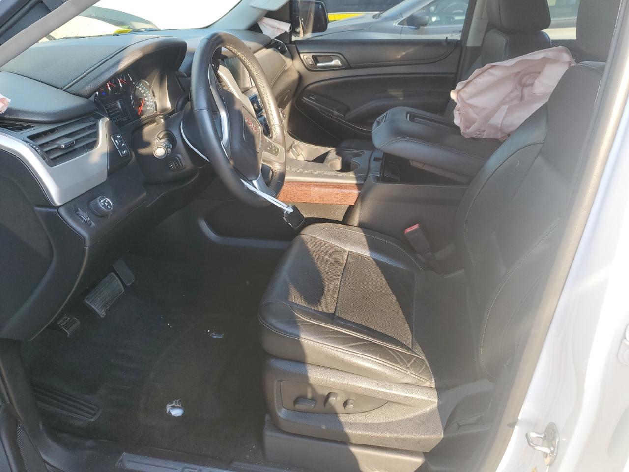 2018 GMC Yukon Slt VIN: 1GKS1BKC4JR137386 Lot: 71153135