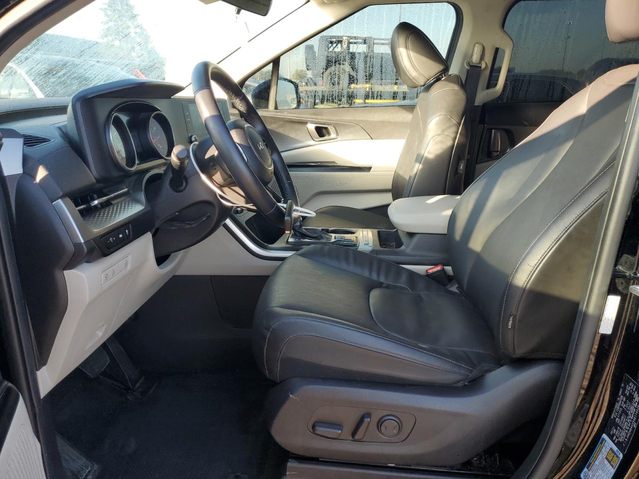 2022 Kia Carnival Lx VIN: KNDNB4H35N6116028 Lot: 70818915