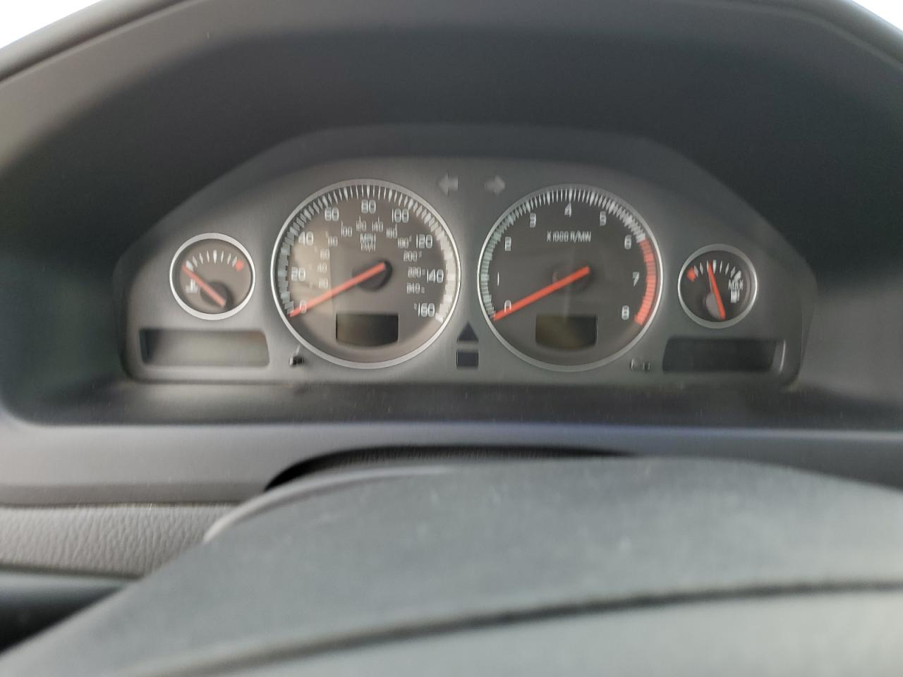 YV1SW59V542369766 VOLVO V70 2004 SILVER Photo 9