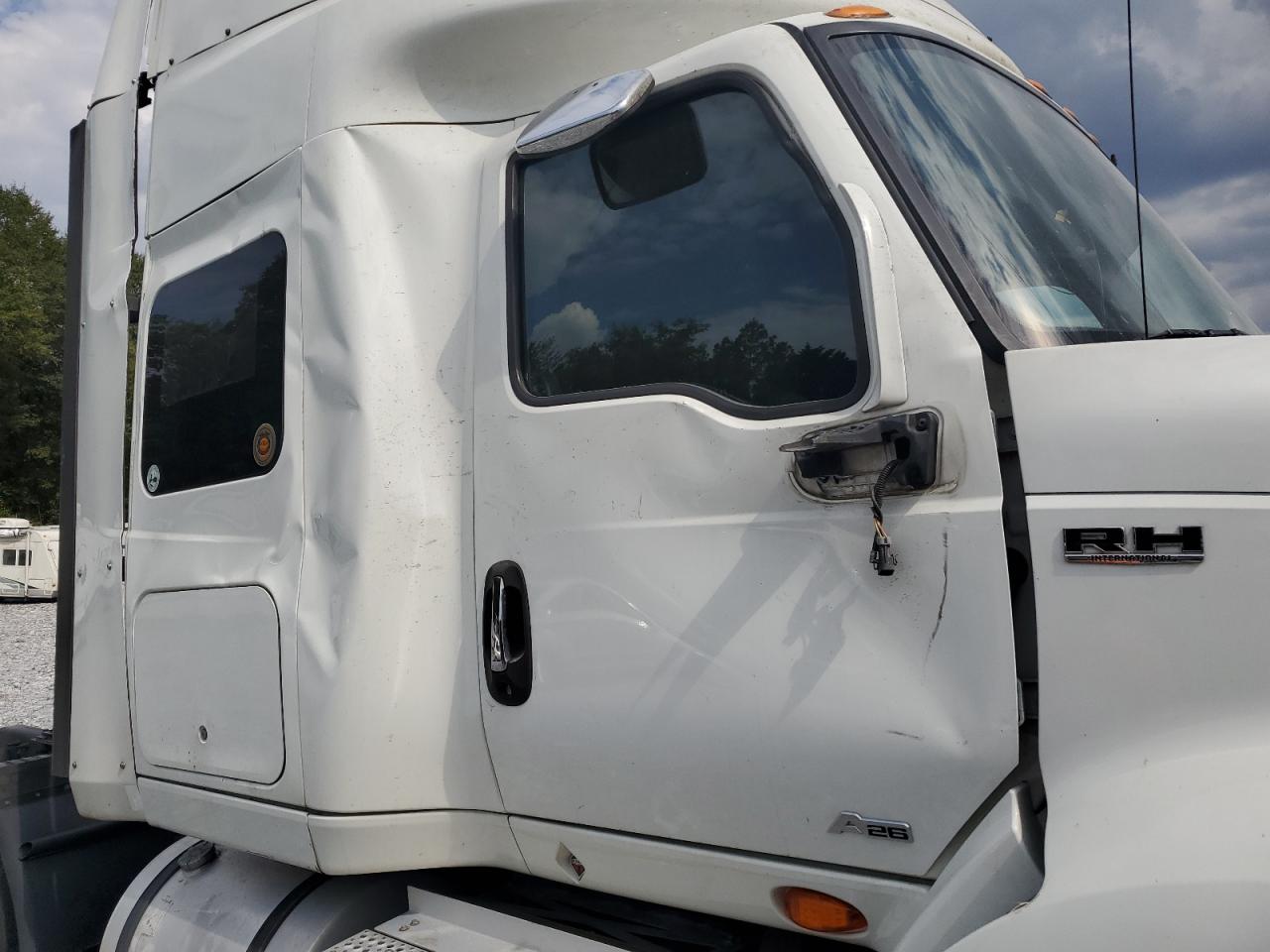 2020 International Rh613 Semi Truck VIN: 3HSDWTZR8LN175067 Lot: 80332135