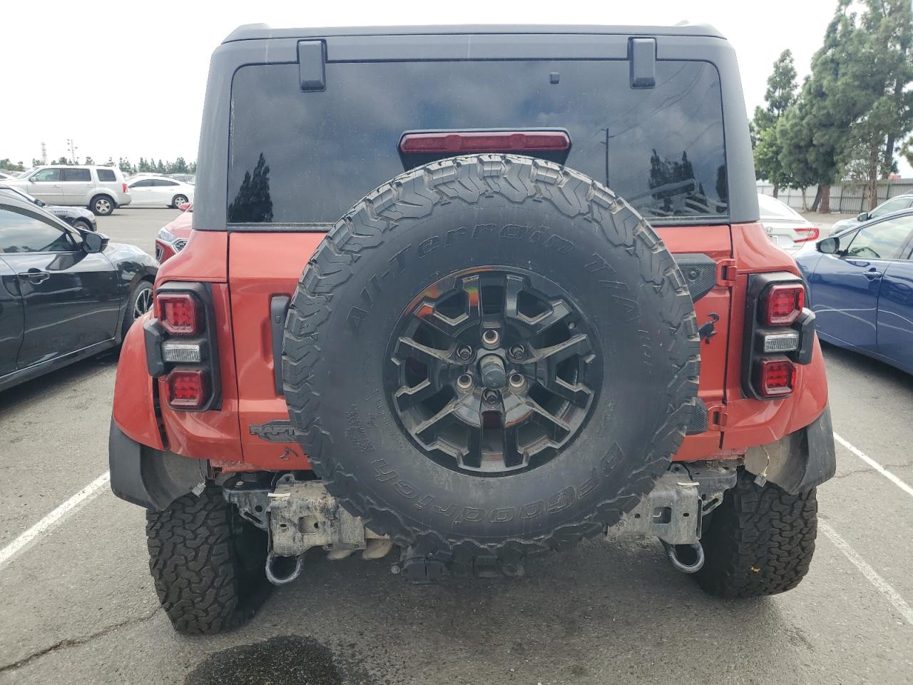 2024 Ford Bronco Raptor VIN: 1FMEE0RR2RLA17415 Lot: 84043075