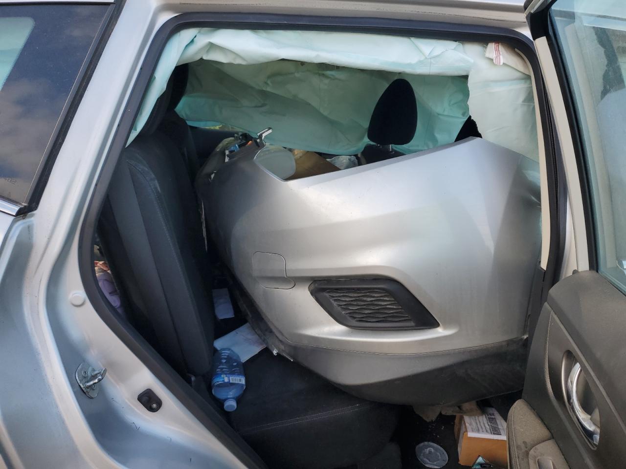 2015 Nissan Rogue S VIN: 5N1AT2MT4FC869862 Lot: 81379675