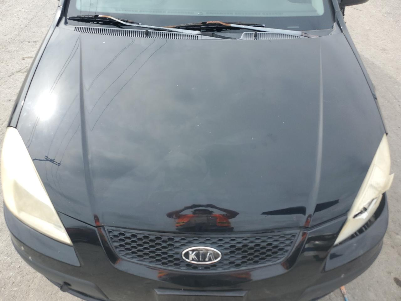 2009 Kia Rio Base VIN: KNADE223296574855 Lot: 81756585