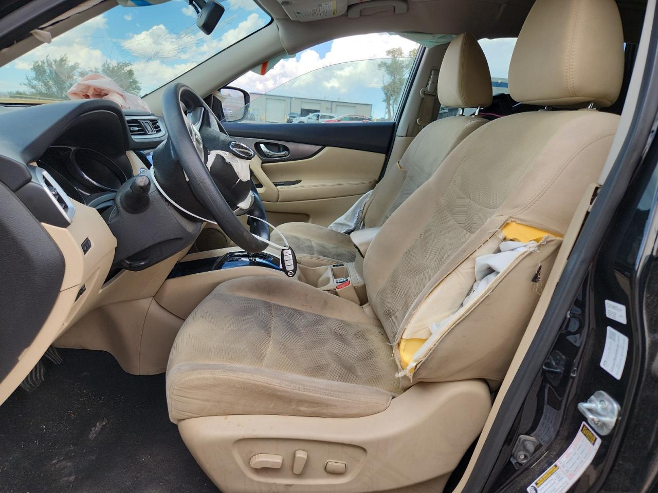 2016 Nissan Rogue S VIN: 5N1AT2MV5GC811147 Lot: 81041925
