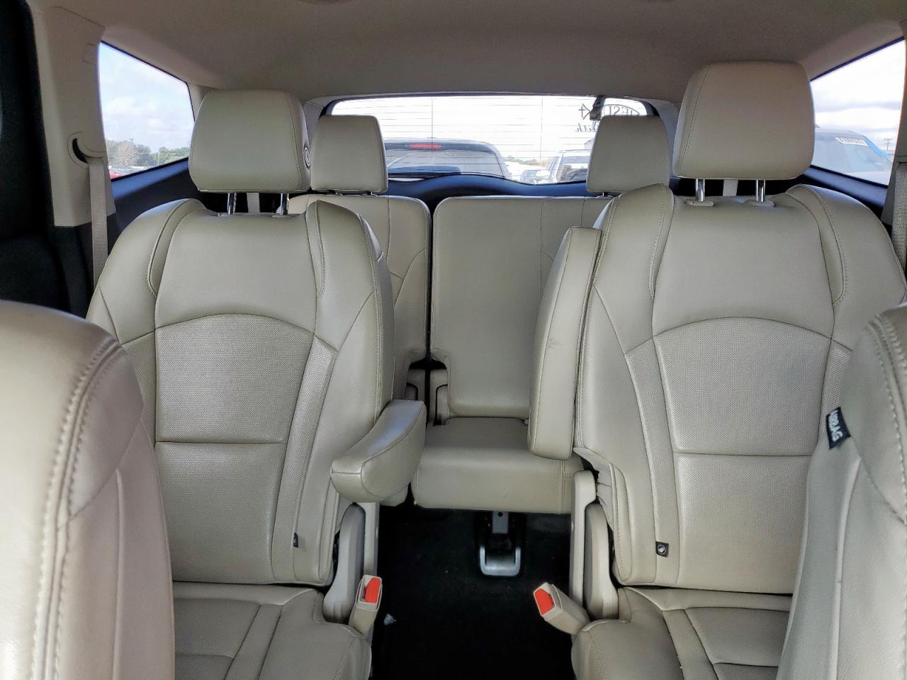 2018 Buick Enclave Essence VIN: 5GAERBKW3JJ227916 Lot: 81718685