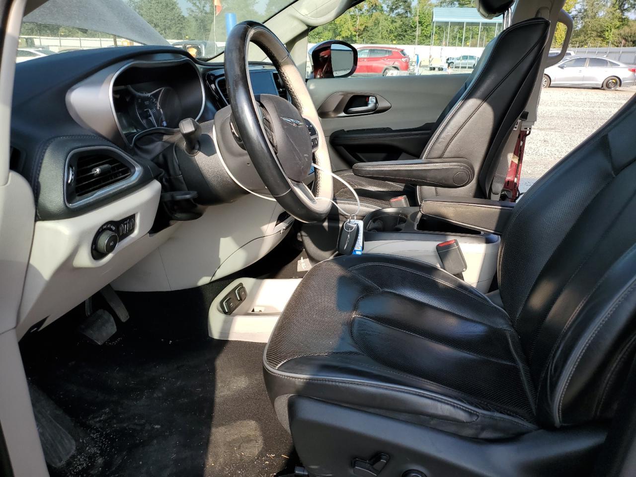 2018 Chrysler Pacifica Limited VIN: 2C4RC1GG6JR226347 Lot: 82037545