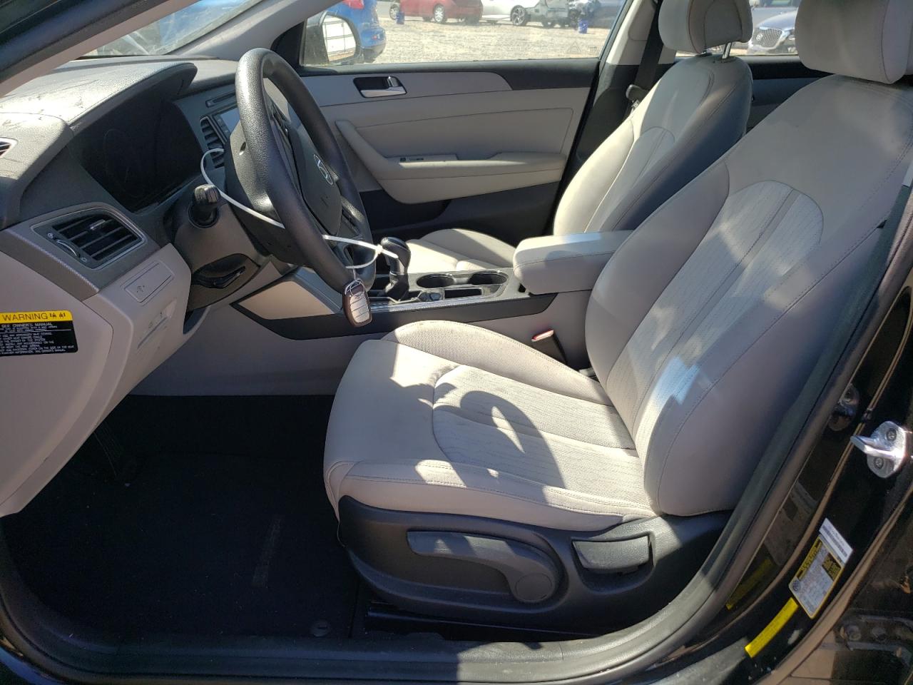 2016 Hyundai Sonata Hybrid VIN: KMHE24L11GA025968 Lot: 82121465