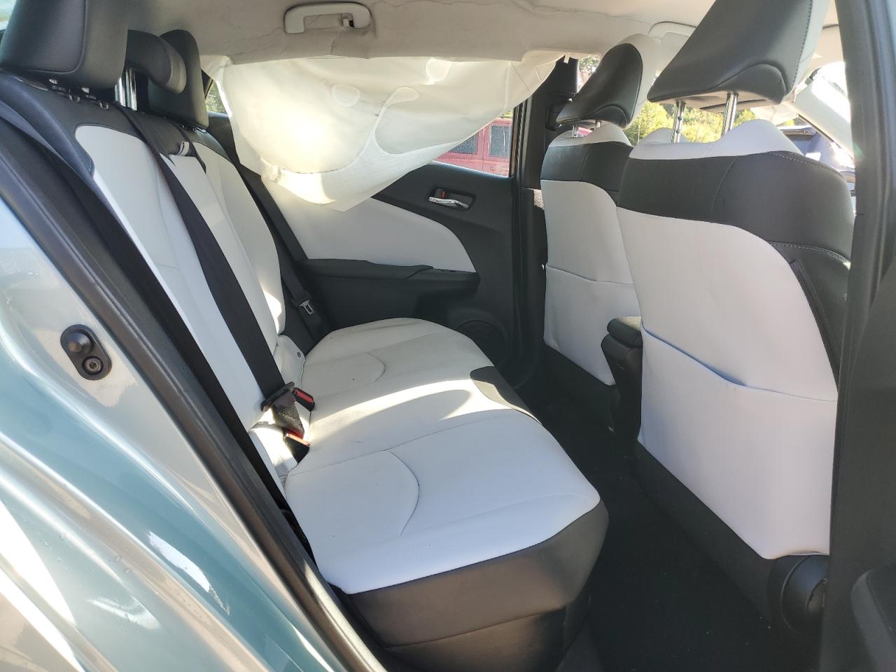 2016 Toyota Prius VIN: JTDKARFU3G3011877 Lot: 81680965