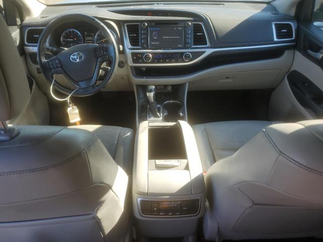  TOYOTA HIGHLANDER 2018 Серебристый