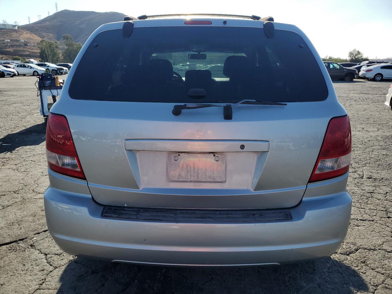 2004 Kia Sorento Ex VIN: KNDJD733445203683 Lot: 81870765
