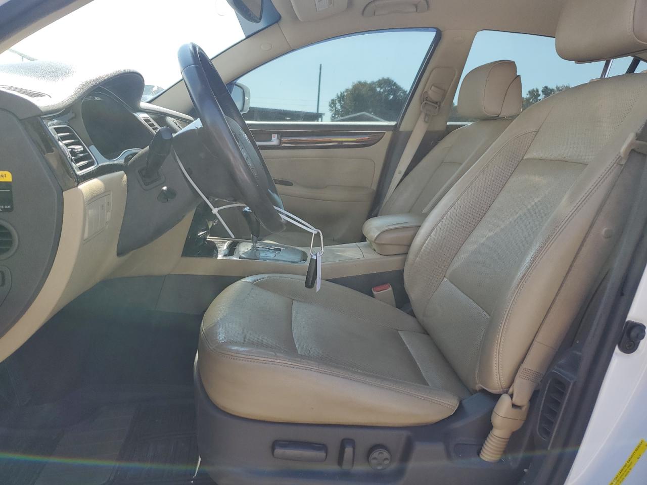 2014 Hyundai Genesis 3.8L VIN: KMHGC4DD0EU259819 Lot: 80172115