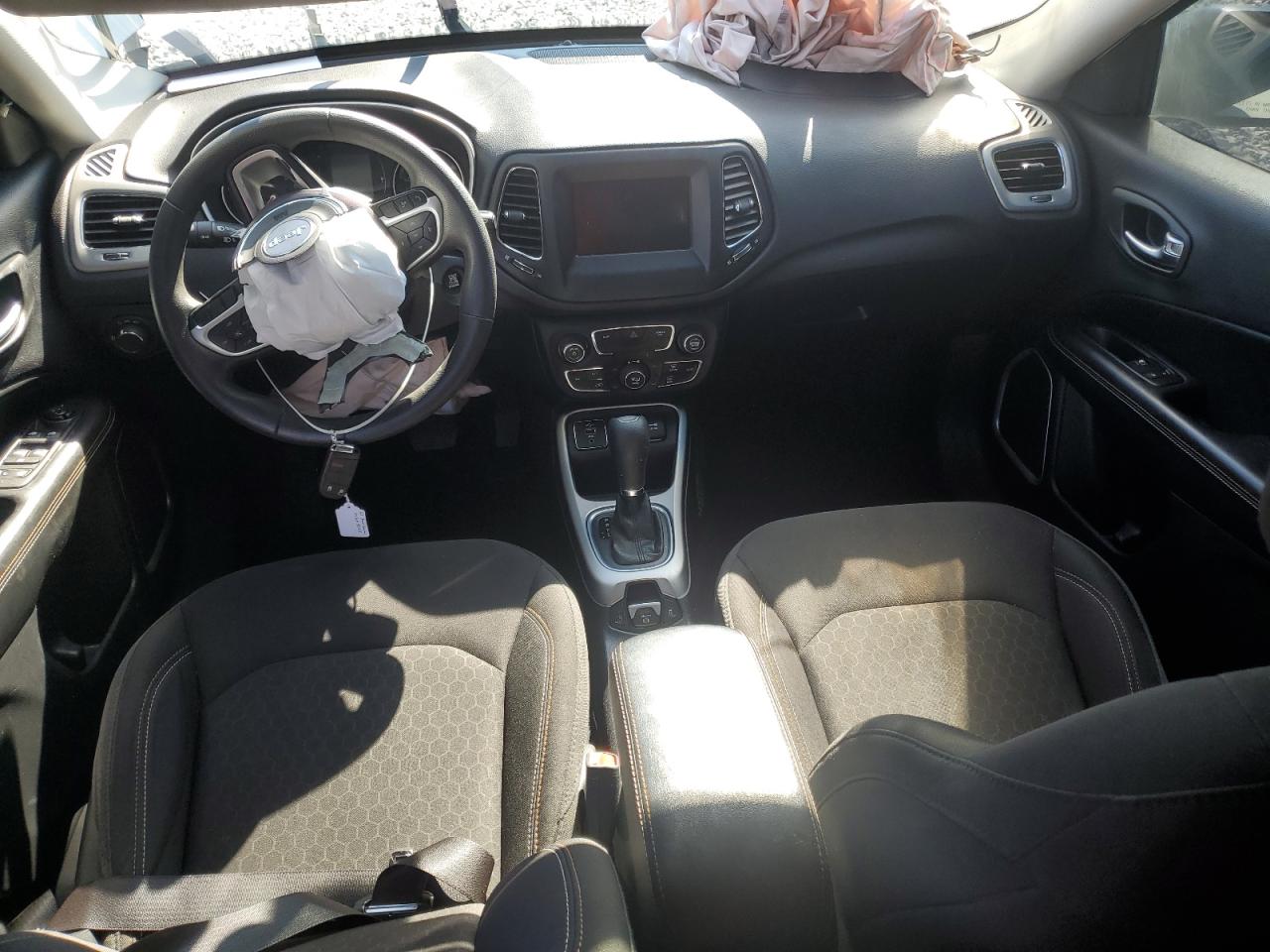 2020 Jeep Compass Sport VIN: 3C4NJCAB7LT159058 Lot: 81473875