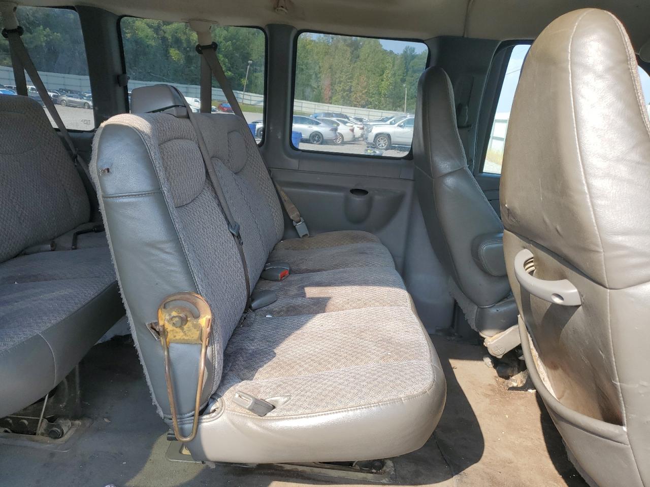 2005 Chevrolet Express G3500 VIN: 1GAHG39U351134033 Lot: 80825045
