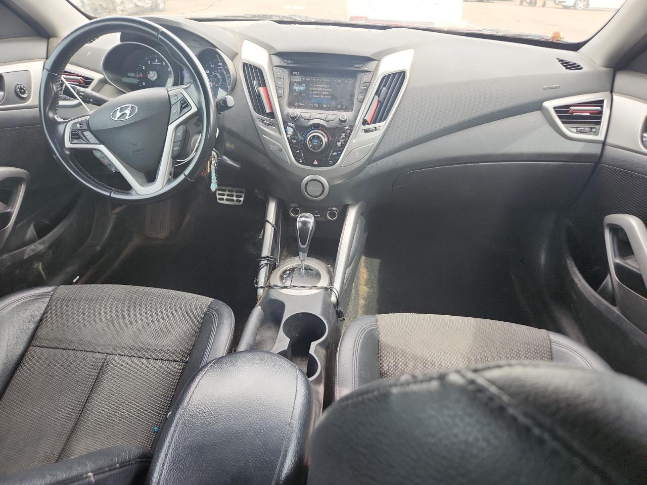 2015 Hyundai Veloster VIN: KMHTC6ADXFU232207 Lot: 84215275