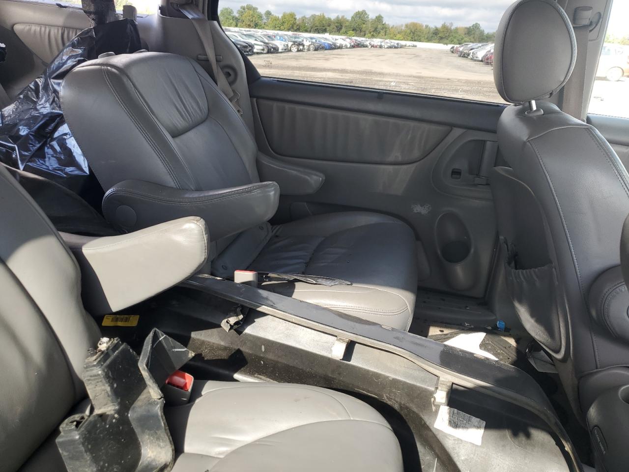 2005 Toyota Sienna Xle VIN: 5TDZA22C45S360898 Lot: 81085035