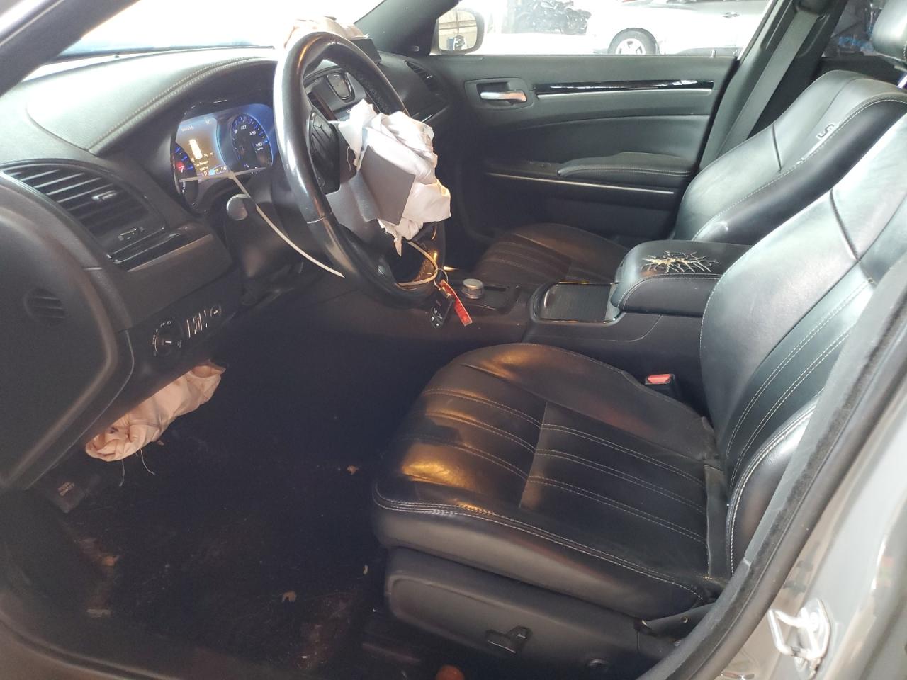 2019 Chrysler 300 S VIN: 2C3CCABG0KH559815 Lot: 81267195