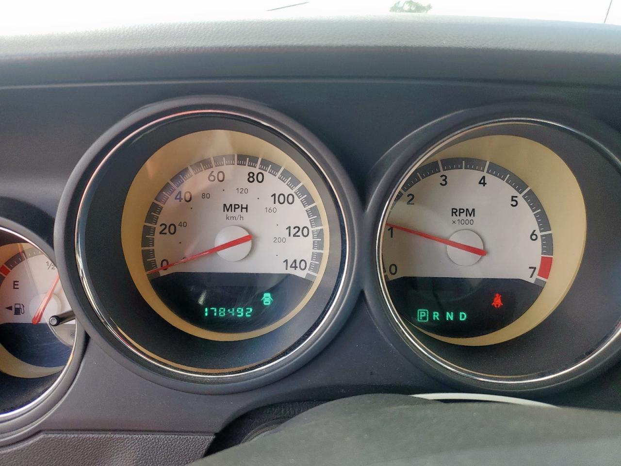 2010 Dodge Challenger Se VIN: 2B3CJ4DV2AH323214 Lot: 83939675