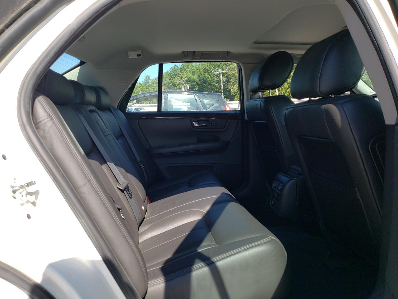 2011 Cadillac Dts Premium Collection VIN: 1G6KH5E68BU122700 Lot: 71135325