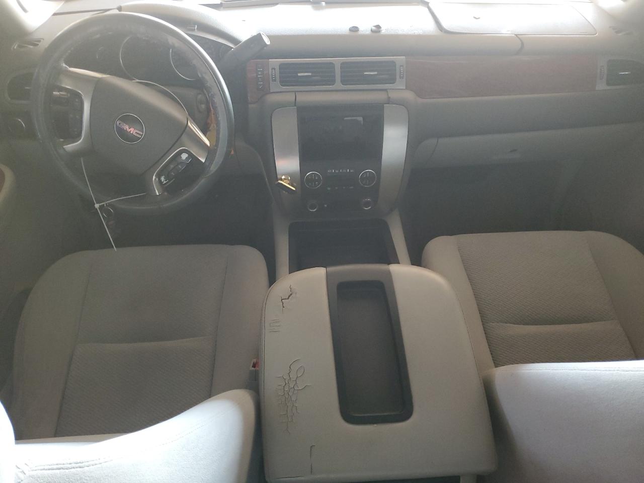 2007 GMC Yukon VIN: 1GKFC13037R235148 Lot: 81756935