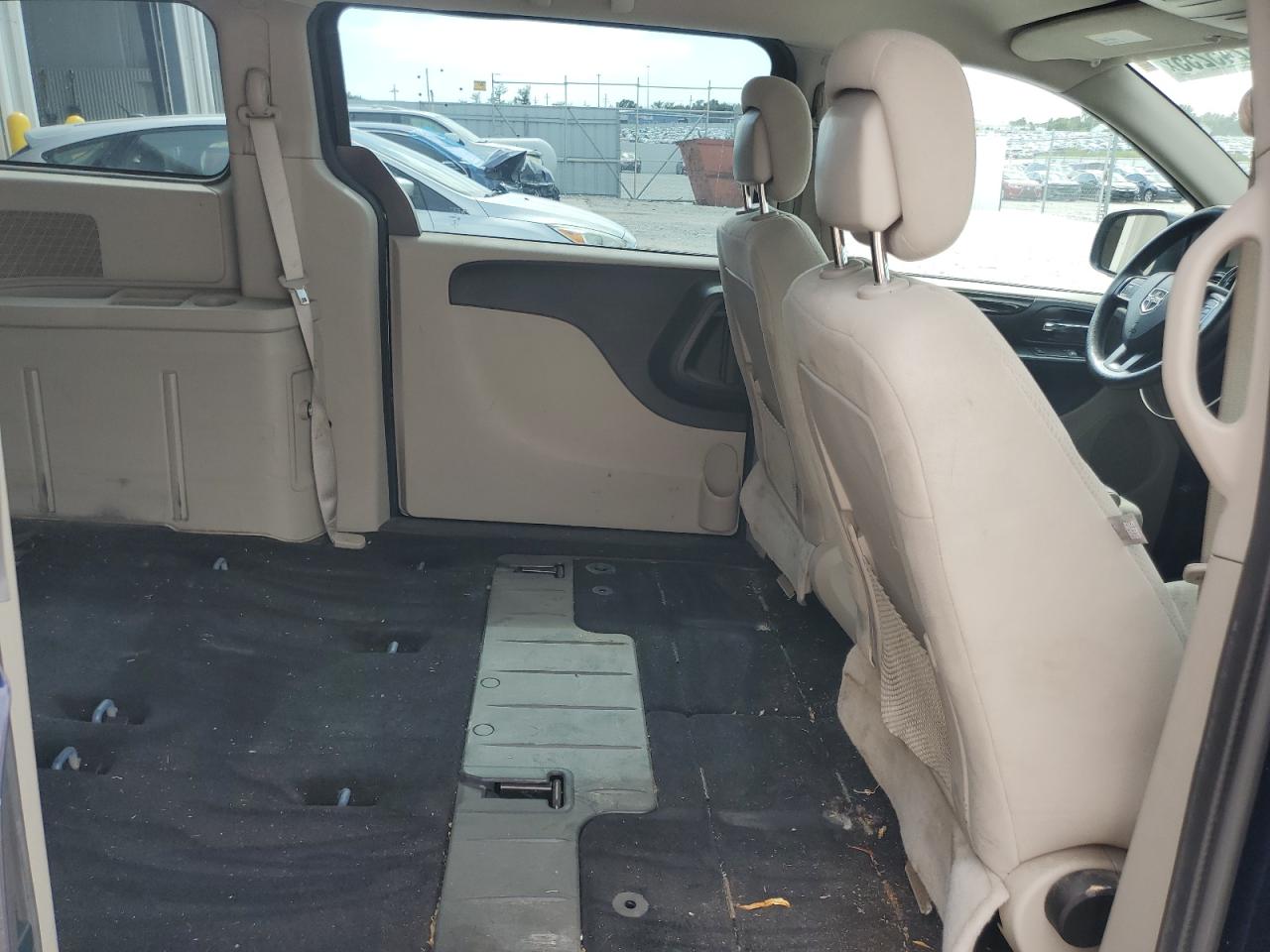 2016 Dodge Grand Caravan Se VIN: 2C4RDGBG2GR140727 Lot: 81245255