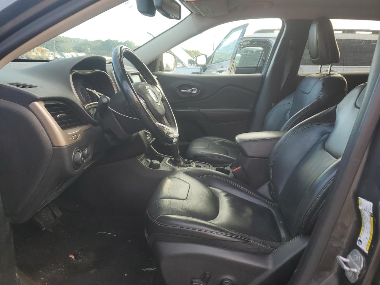 2015 Jeep Cherokee Limited VIN: 1C4PJMDS9FW779242 Lot: 81043155