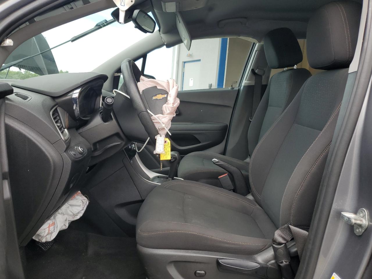 2020 Chevrolet Trax Ls VIN: 3GNCJNSB9LL228633 Lot: 84216535