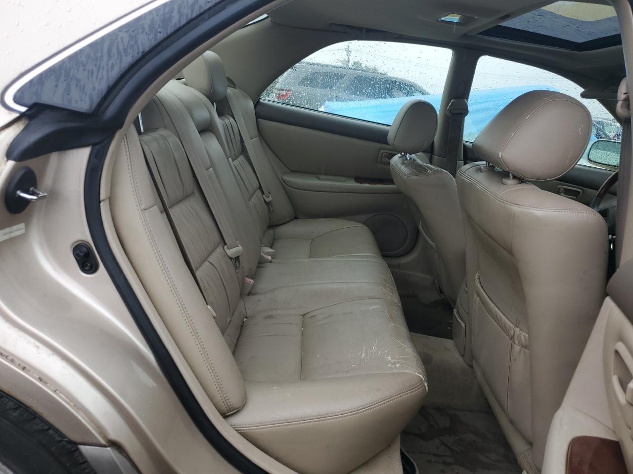 2001 Lexus Es 300 VIN: JT8BF28G010328362 Lot: 82160325