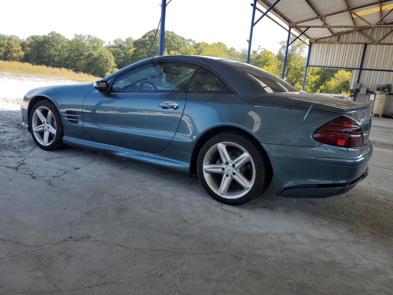 V (R230) V (R230)