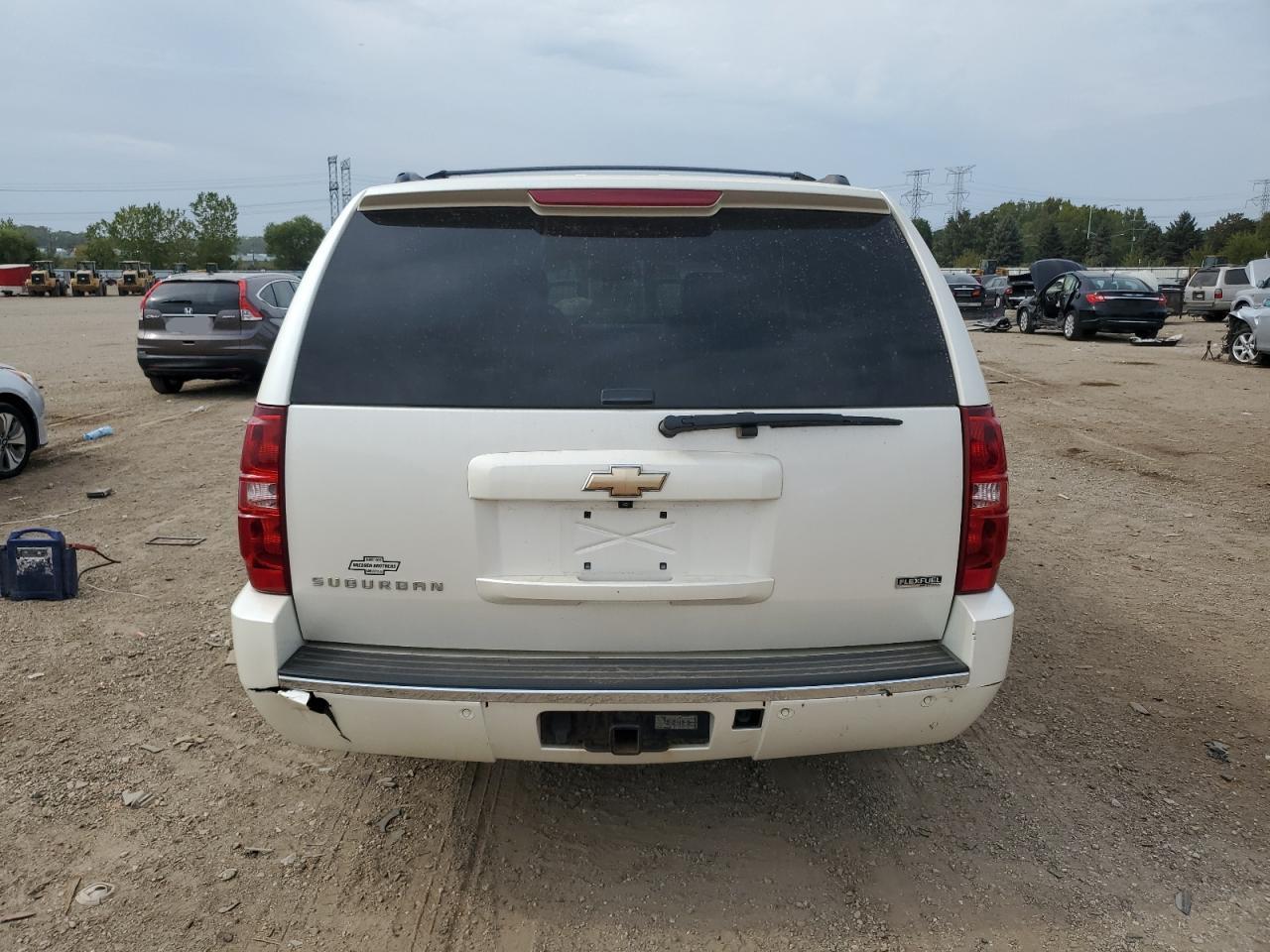 2009 Chevrolet Suburban K1500 Ltz VIN: 1GNFK36359R210164 Lot: 81458345