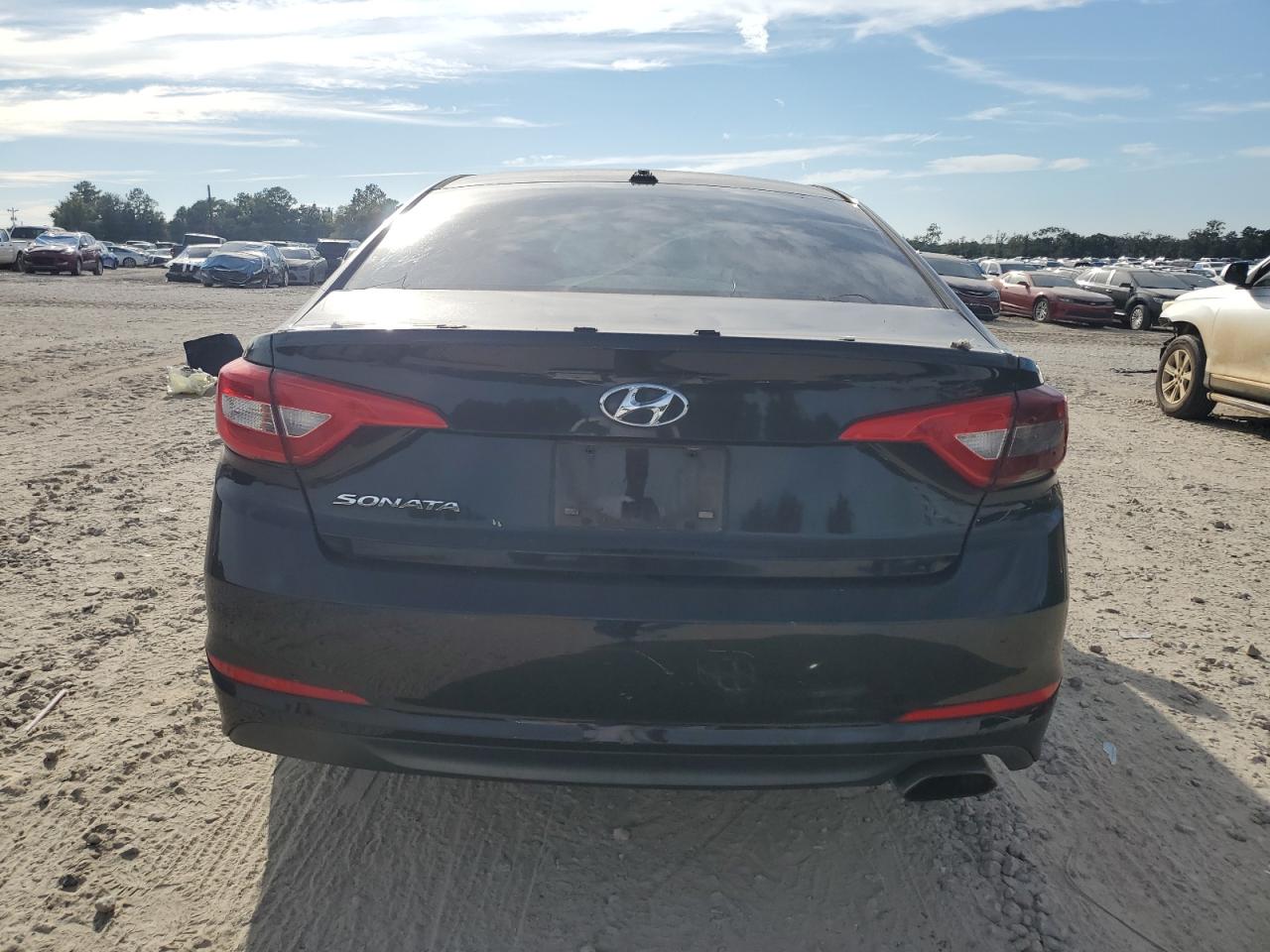 2015 Hyundai Sonata Se VIN: 5NPE24AFXFH010802 Lot: 80144355