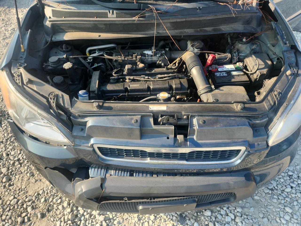 2011 Kia Soul + VIN: KNDJT2A20B7273960 Lot: 80217005