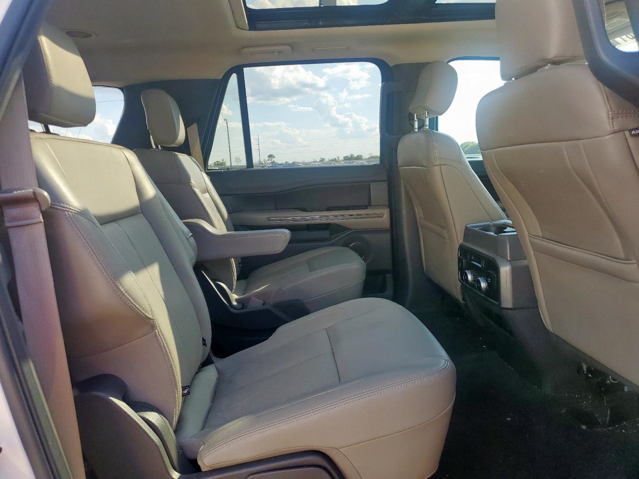 2020 Ford Expedition Max Xlt VIN: 1FMJK1HT3LEA83476 Lot: 83811665