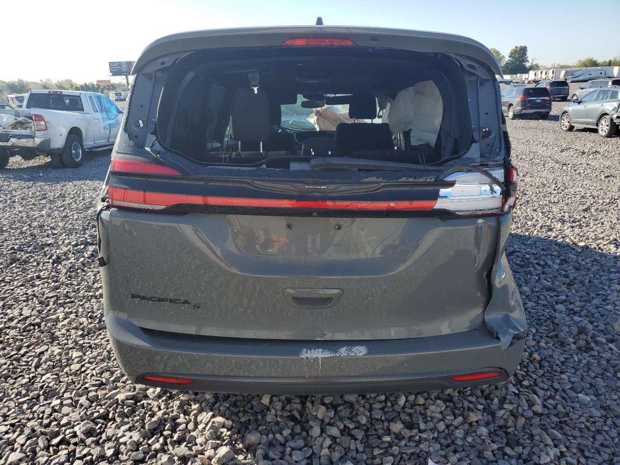 2021 Chrysler Pacifica Touring VIN: 2C4RC1FG4MR513322 Lot: 84438355