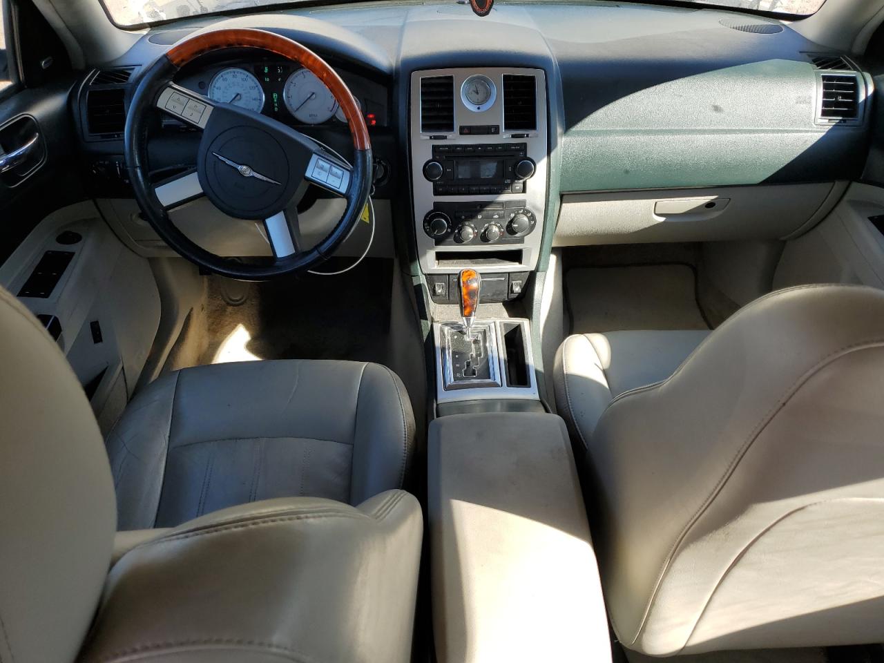 2006 Chrysler 300C VIN: 2C3KA63H46H180151 Lot: 81752585