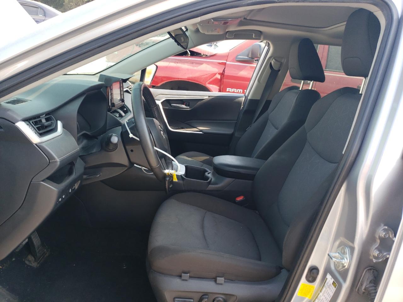 2022 Toyota Rav4 Xle VIN: 2T3P1RFV3NC262800 Lot: 80637185