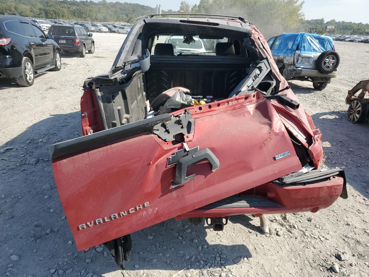 2011 Chevrolet Avalanche Lt VIN: 3GNTKFE31BG399858 Lot: 80755295