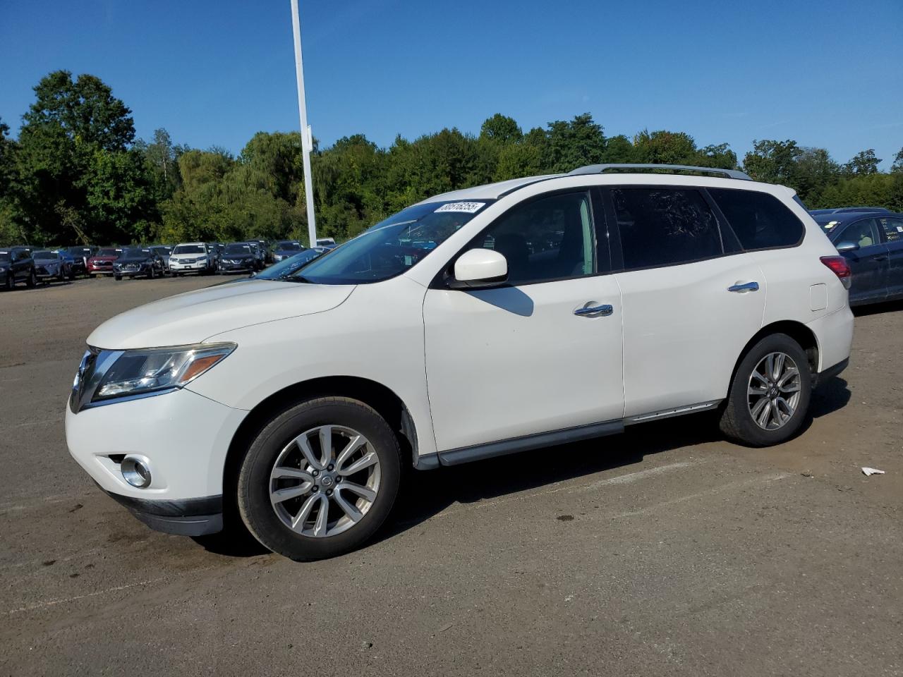 2013 Nissan Pathfinder S for Sale in East Granby, CT - Minor Dent/Scratches