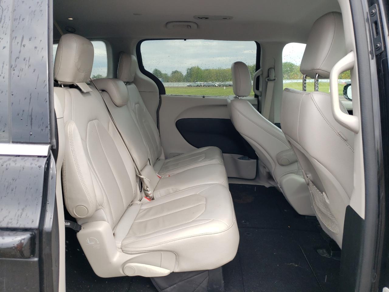 2018 Chrysler Pacifica Touring L VIN: 2C4RC1BG1JR126647 Lot: 83785245