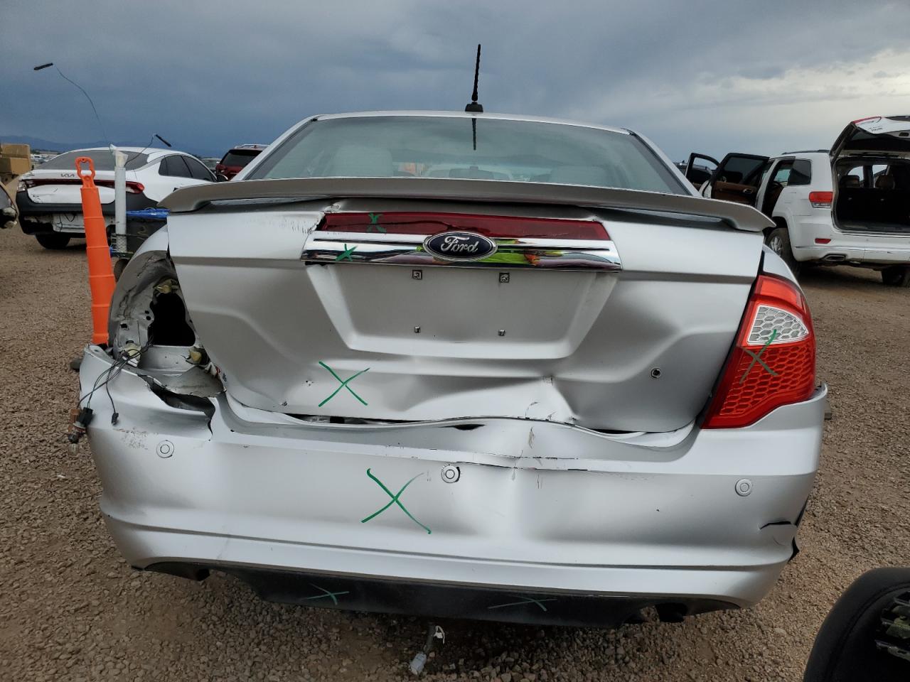 2012 Ford Fusion S VIN: 3FAHP0GA1CR320340 Lot: 81050675