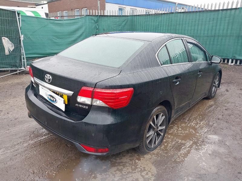 2013 TOYOTA AVENSIS ICON