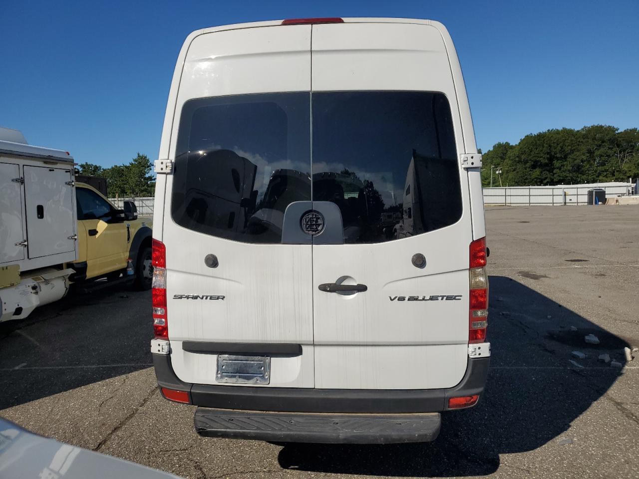 2015 Mercedes-Benz Sprinter 2500 VIN: WD4PE8CC9F5989812 Lot: 72058185
