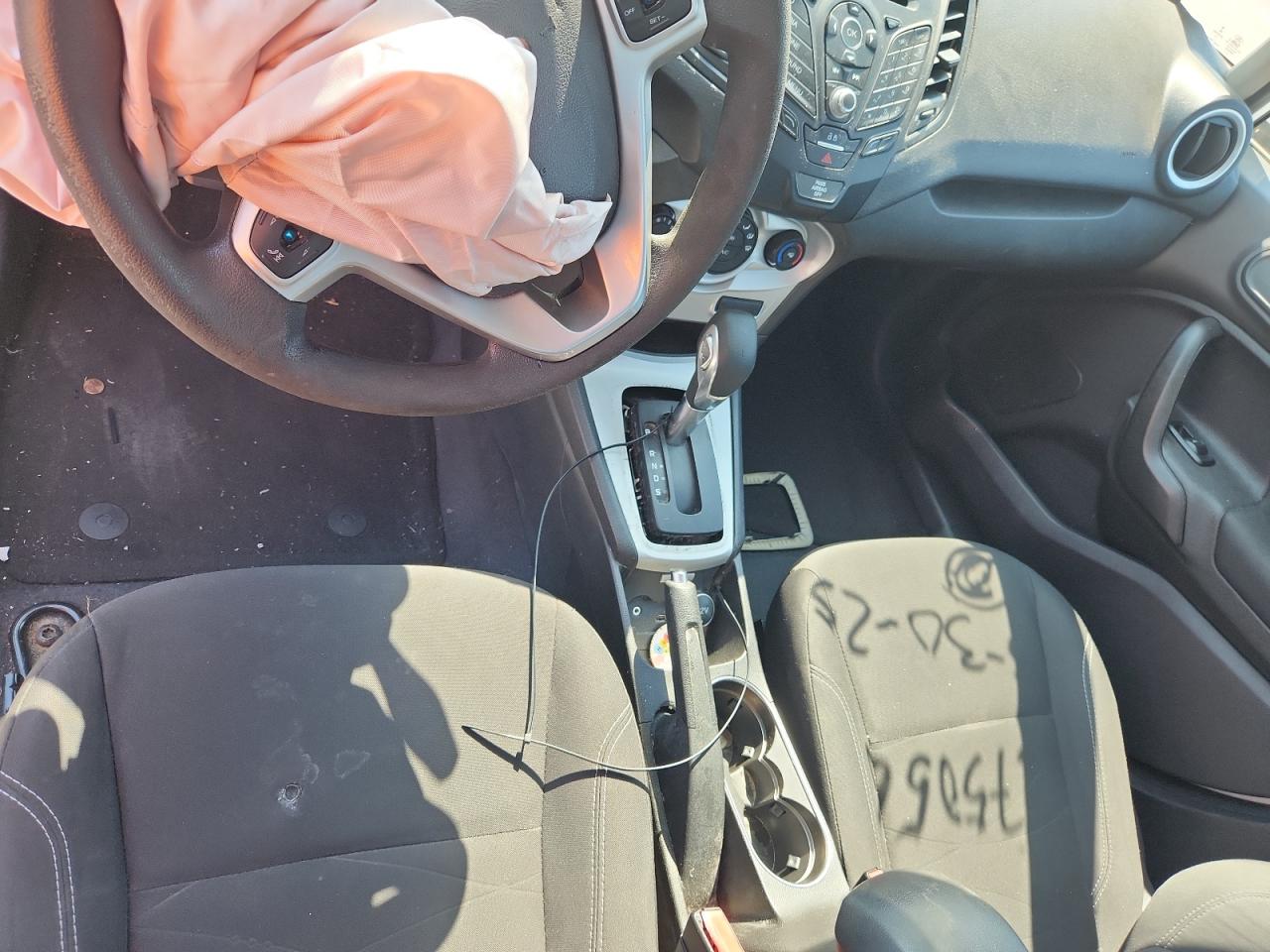 2019 Ford Fiesta Se VIN: 3FADP4EJ0KM103303 Lot: 71302895