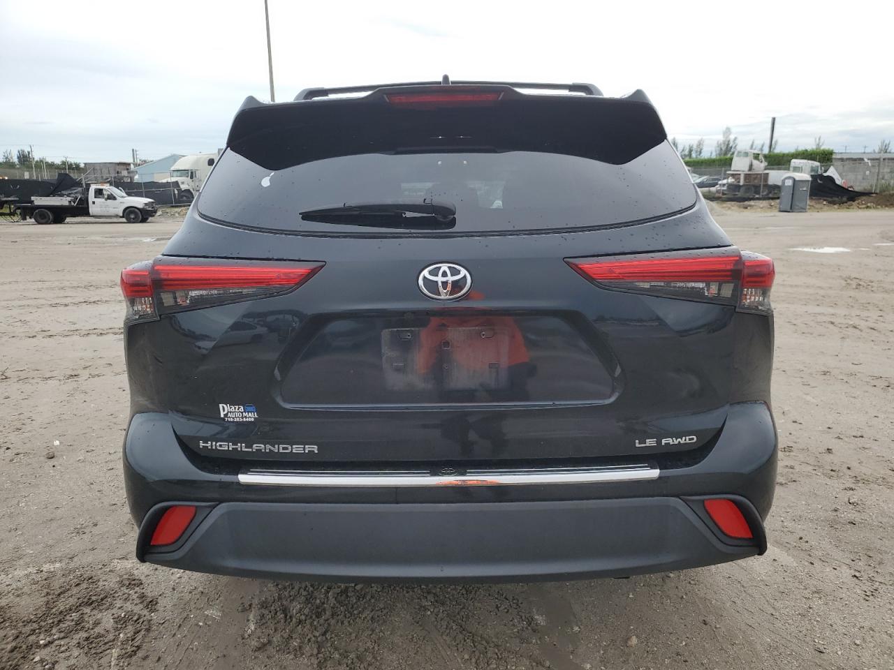 2021 Toyota Highlander L VIN: 5TDBZRBH9MS555828 Lot: 81032305