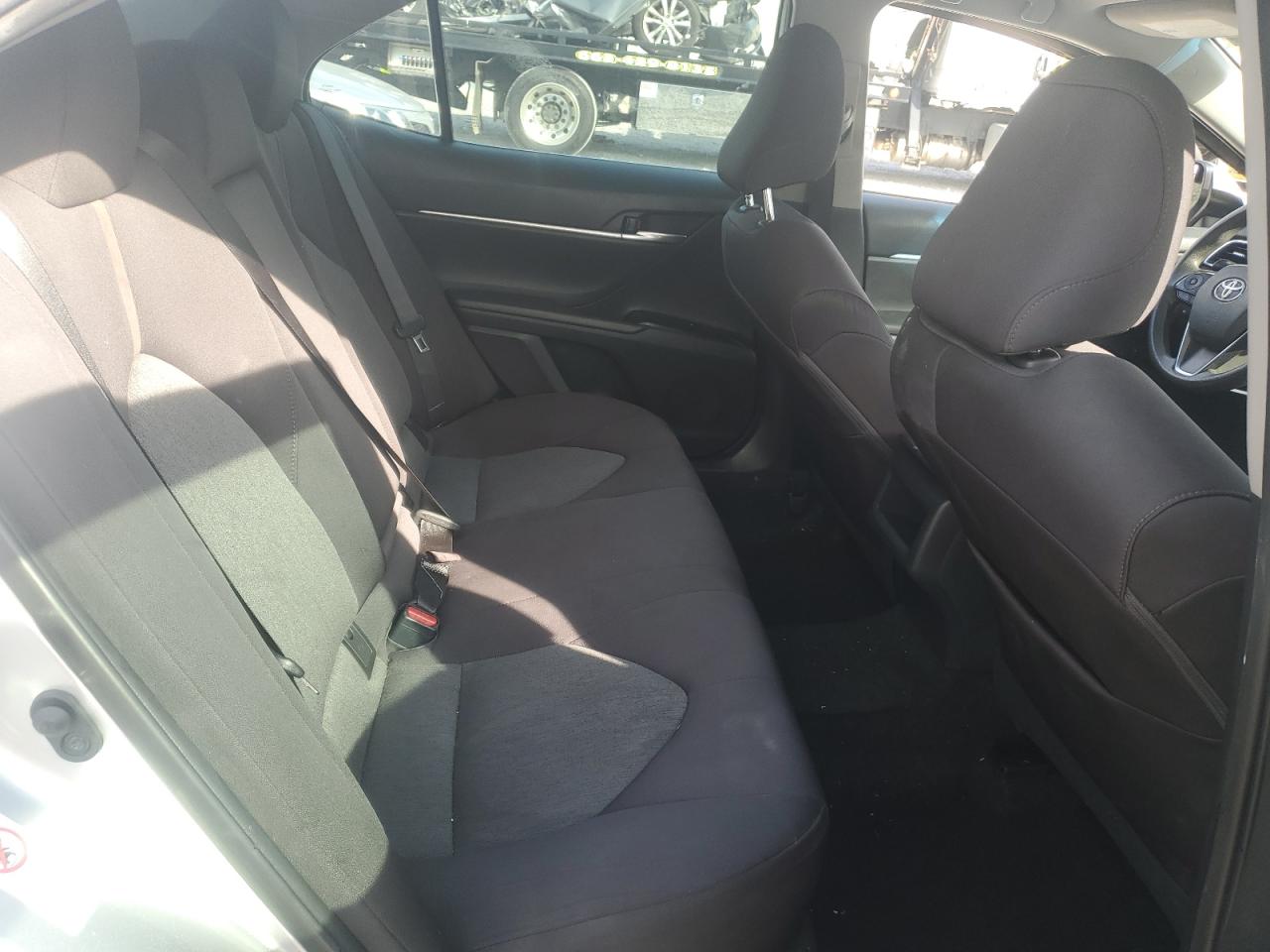 2018 Toyota Camry L VIN: 4T1B11HK7JU513916 Lot: 81930235