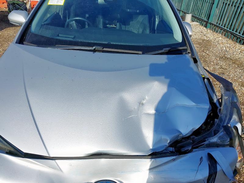 2017 TOYOTA PRIUS BUSINESS ED + VVT-I 